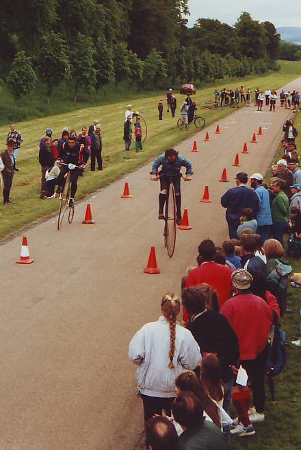Geschicklichkeitsfahren der Hochrder