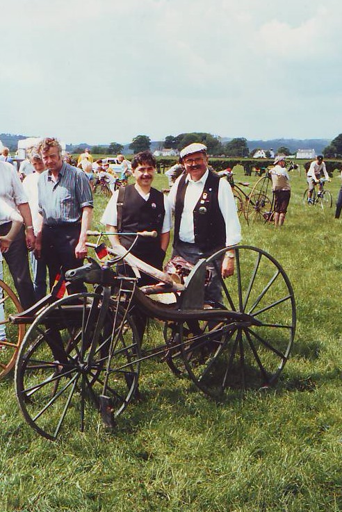 Alfred Baltus mit seinem Macmillan 
